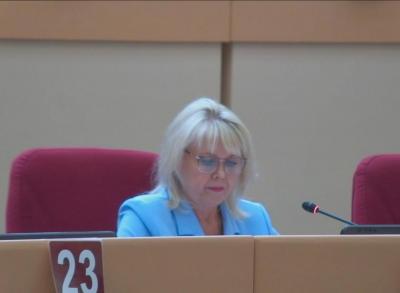Районам Саратовской области распределят миллиард рублей: стало известно, кто денег не получит