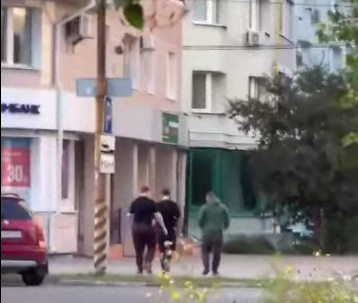 Горожане прислали видеозапись с предполагаемыми похитителями бычков с маршрута 