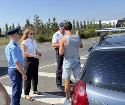Около саратовского аэропорта нашли 29 таксистов-нарушителей