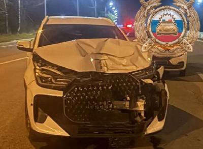Мужчина попал в больницу после ночной аварии на Усть-Курдюмском шоссе