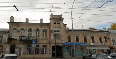 Дом на Московской в Саратове признали аварийным