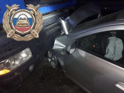 В Энгельсском районе в ДТП с КАМАЗом пострадали три человека