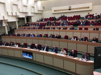 Саратовская облдума хочет оптимизировать надбавки к пенсиям и сократить количество депутатов на зарплате
