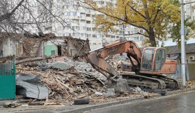 В Саратове снесут девять ветхих домов
