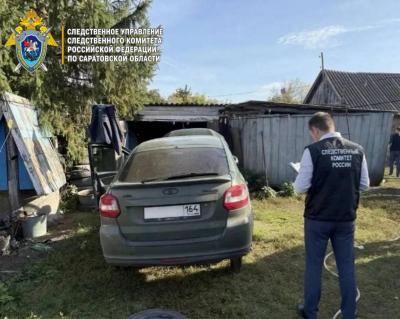 Под Петровском машина упала на мужчину, он погиб