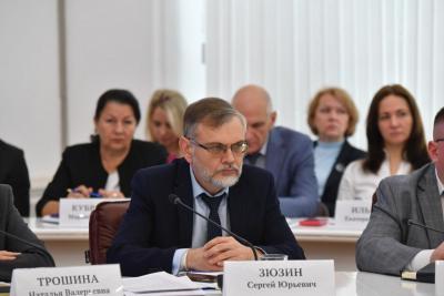 Глава Александрово-Гайского района Сергей Зюзин досрочно покинул свой пост