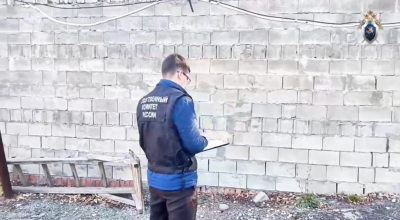 В Ершовском районе мужчина застрелил жену