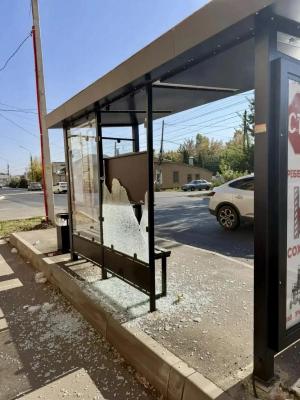 В Энгельсе на Нестерова разбили новый остановочный павильон