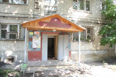 В Энгельсе-1 директора УК оштрафовали на 250 тысяч за разрушенные козырьки