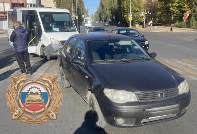 В Балаково 9-летняя девочка попала в больницу после ДТП с маршруткой