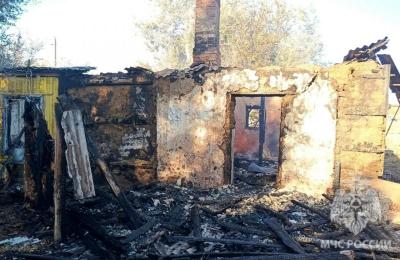 В Ершовском районе сгорел частный дом