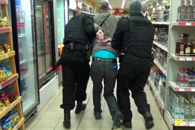 В Саратове в сетевом магазине задержали хакеров (ФОТО)