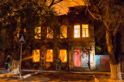 В историческом центре Саратова продолжаются «странные пожары»  (ФОТО)