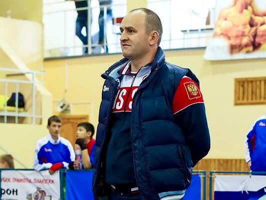 Травмированная спортсмена порадовала тренера по кикбоксингу фут фетишем Травмированная спортсмена порадовала тренера по кикбоксингу фут фетишем