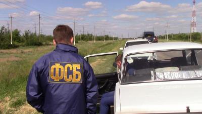 УФСБ обнародовало фото задержания заместителя прокурора Ершовского района