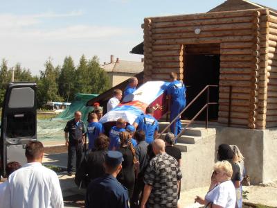 Земляки простились с героически погибшим в Сирии Евгением Долгиным