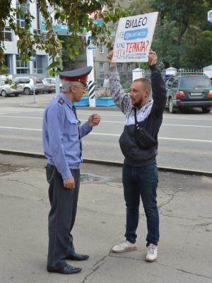 Задержан участник пикета в поддержку анархиста Олега Петрова (ФОТО)