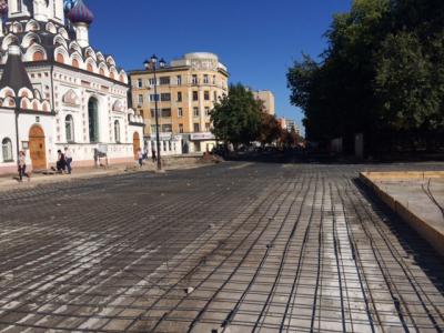 На улице Волжской рабочие обнажили историческую брусчатку