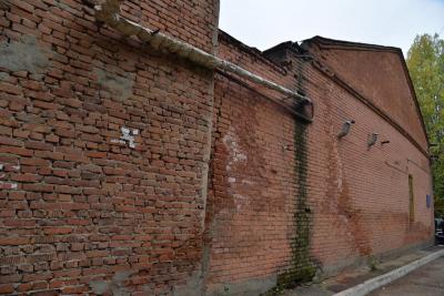 Губернатор поручил отремонтировать два здания саратовских ЗАГС