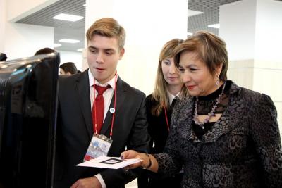 Гагаринский университет представил свои разработки на Гражданском форуме