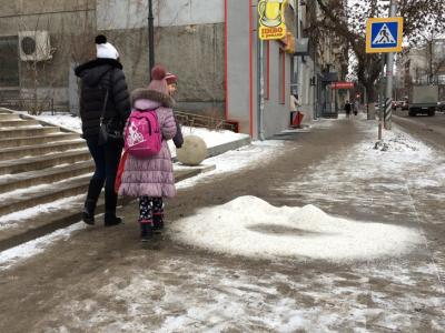 В мэрии считают нормальным объемы реагентов, которые используются на улицах Саратова