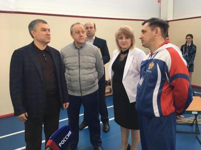 Скалодром, драмтеатр, «пешеходка»