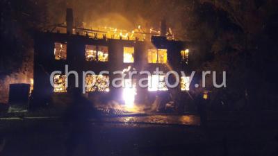 В Заводском районе сгорел расселенный дом