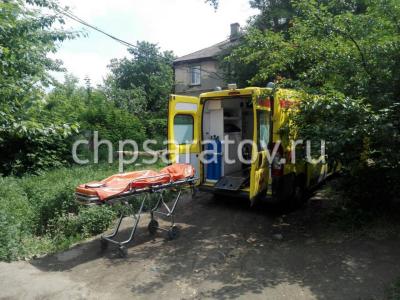 Двое нетрезвых людей выпали из окон