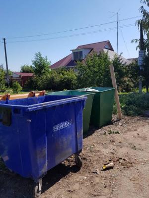 В заволжских городах евроконтейнеры меняют на железные баки