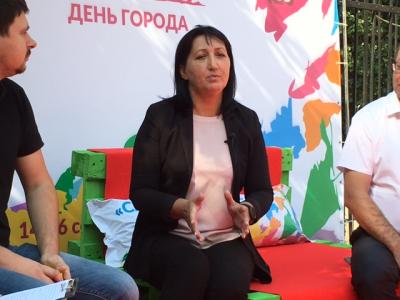 В городе обвяжут стволы деревьев
