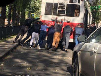 В Саратове предложено ввести бесплатный проезд в троллейбусе