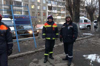 В Саратове наркоман едва не выпал из окна