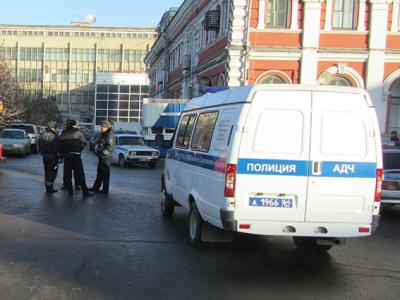 Возбуждено дело против саратовца, который угрожал взорвать себя на Театральной площади