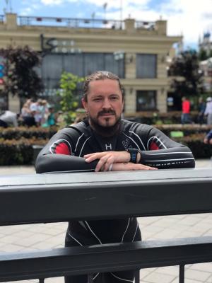 Саратовский священник принял участие в соревнованиях по триатлону