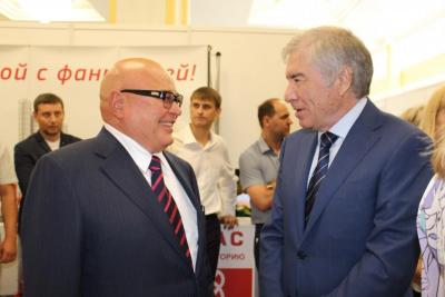 В облправительстве наградили лучшие строительные организации