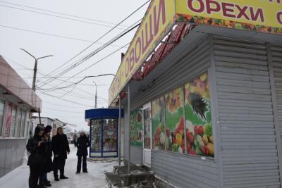 За день чиновники выявили 18 несоответствий вывесок магазинов правилам благоустройства