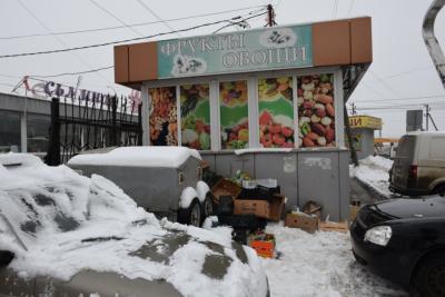 За день чиновники выявили 18 несоответствий вывесок магазинов правилам благоустройства