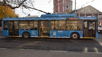В рейсы вышли первые брендированные троллейбусы 