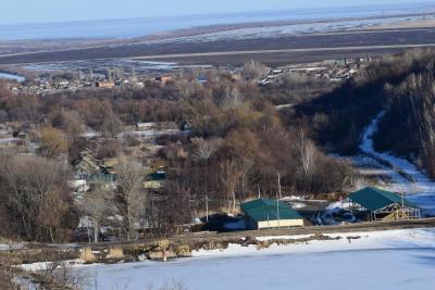 Как под Красноармейском отдыхают энгельсские депутаты-