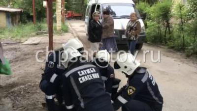 В Саратове двое отравились неизвестным веществом