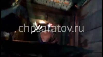 В Саратове двое отравились неизвестным веществом